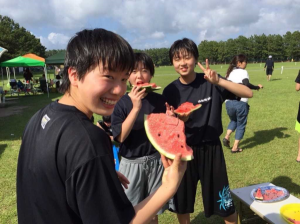 04