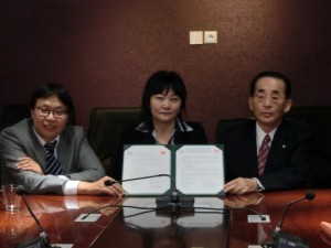 新モンゴル高等学校（小中高一貫学校）と姉妹校協定を締結しました