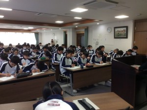中学2年「先輩から学ぶ」(進路学習)