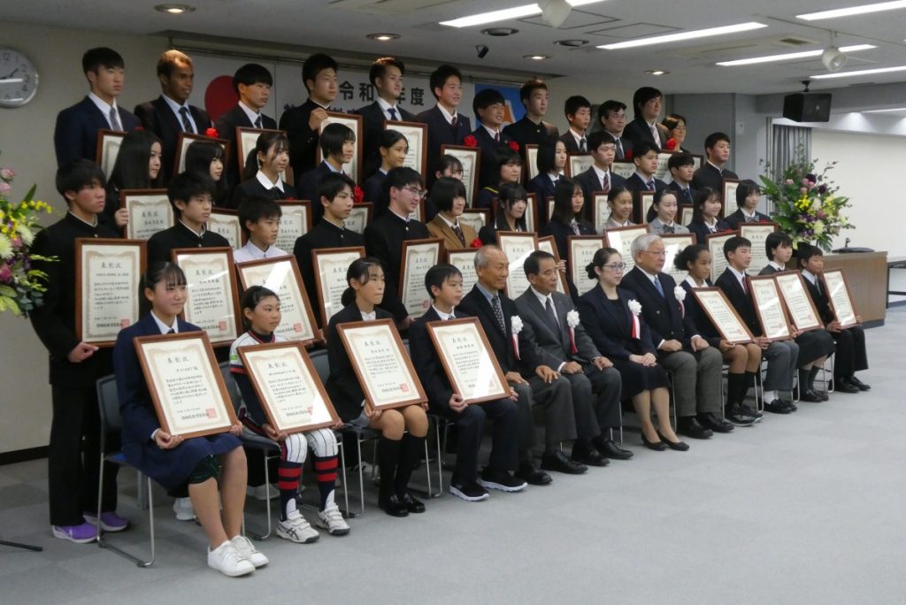 空手道部とＳＤＧｓ部が令和３年度静岡県教育委員会表彰を受賞しました
