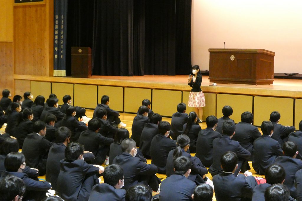 令和3年度　修了式・離任式を行いました