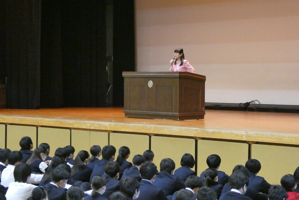 5月8日（月）　全校集会が行われました