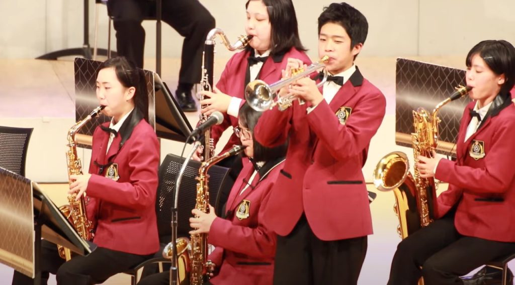 【吹奏楽部】浜松シャルールウインドシンフォニーのコンサートへ出演！